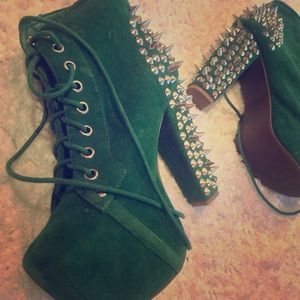Green suede spiked JC bootie
